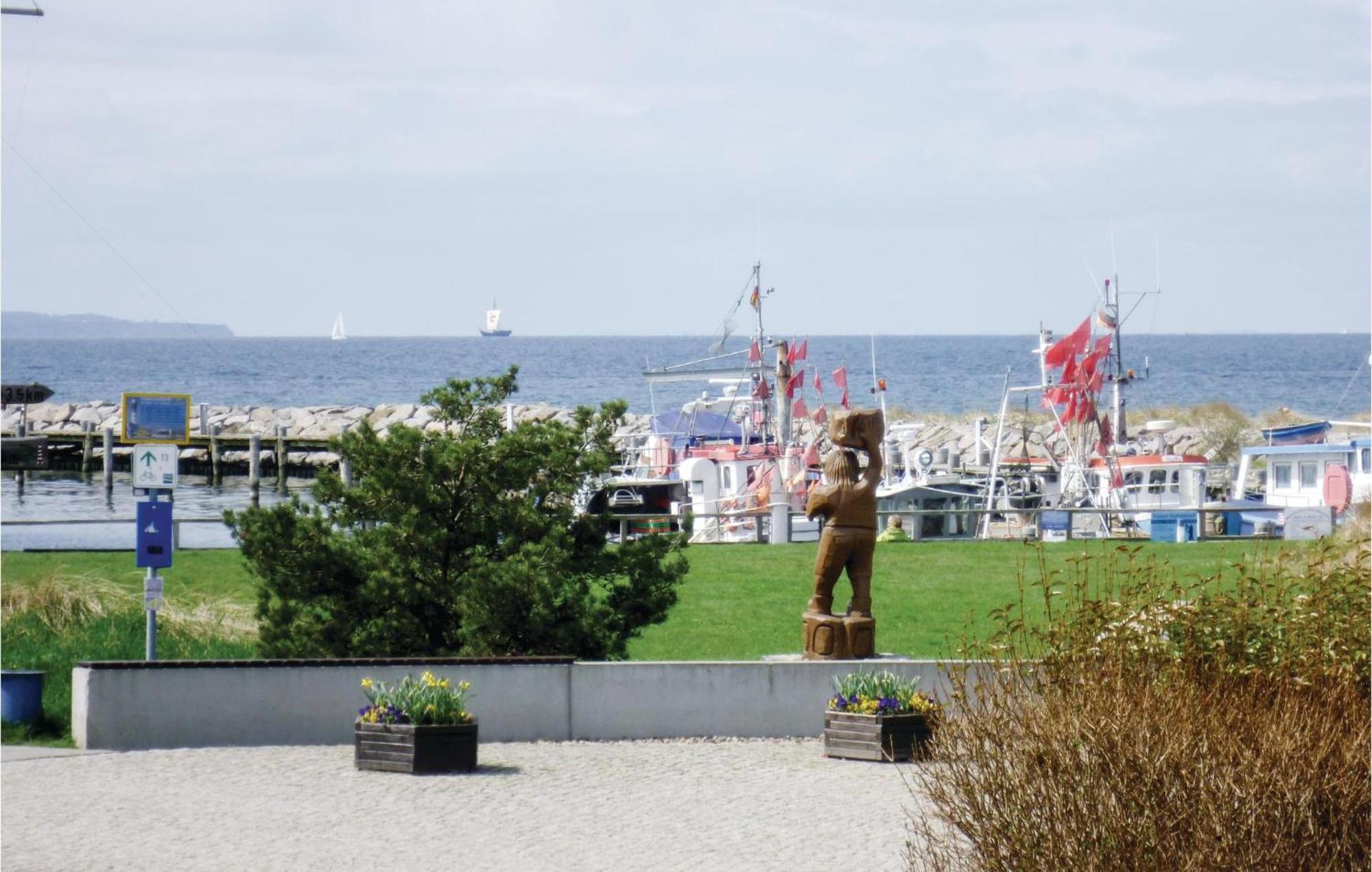 Nice Home In Insel Poel With House Sea View Exterior foto